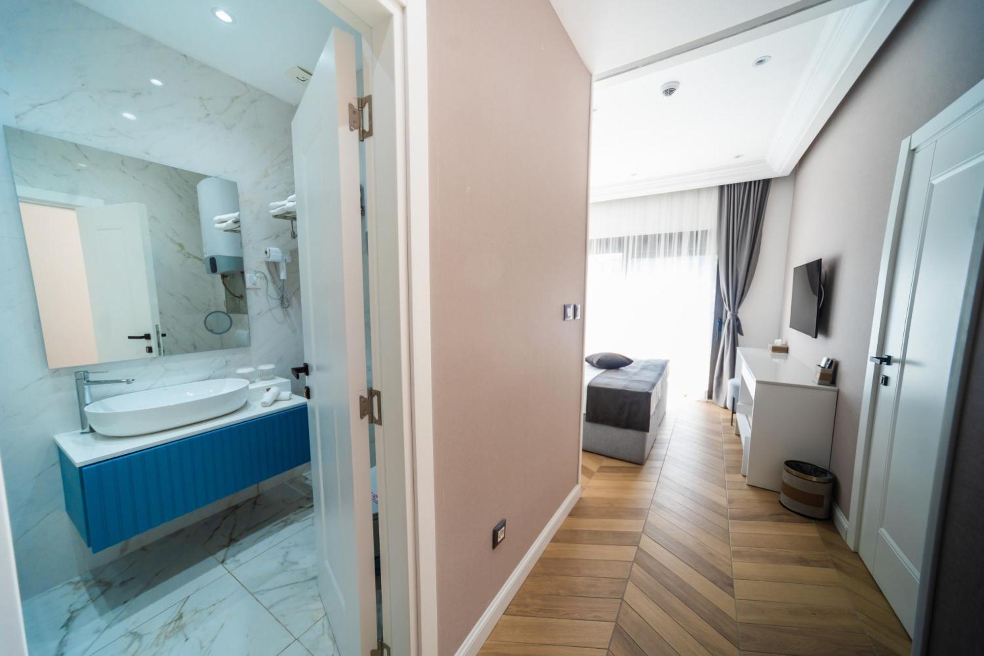 Exclusive Hotel