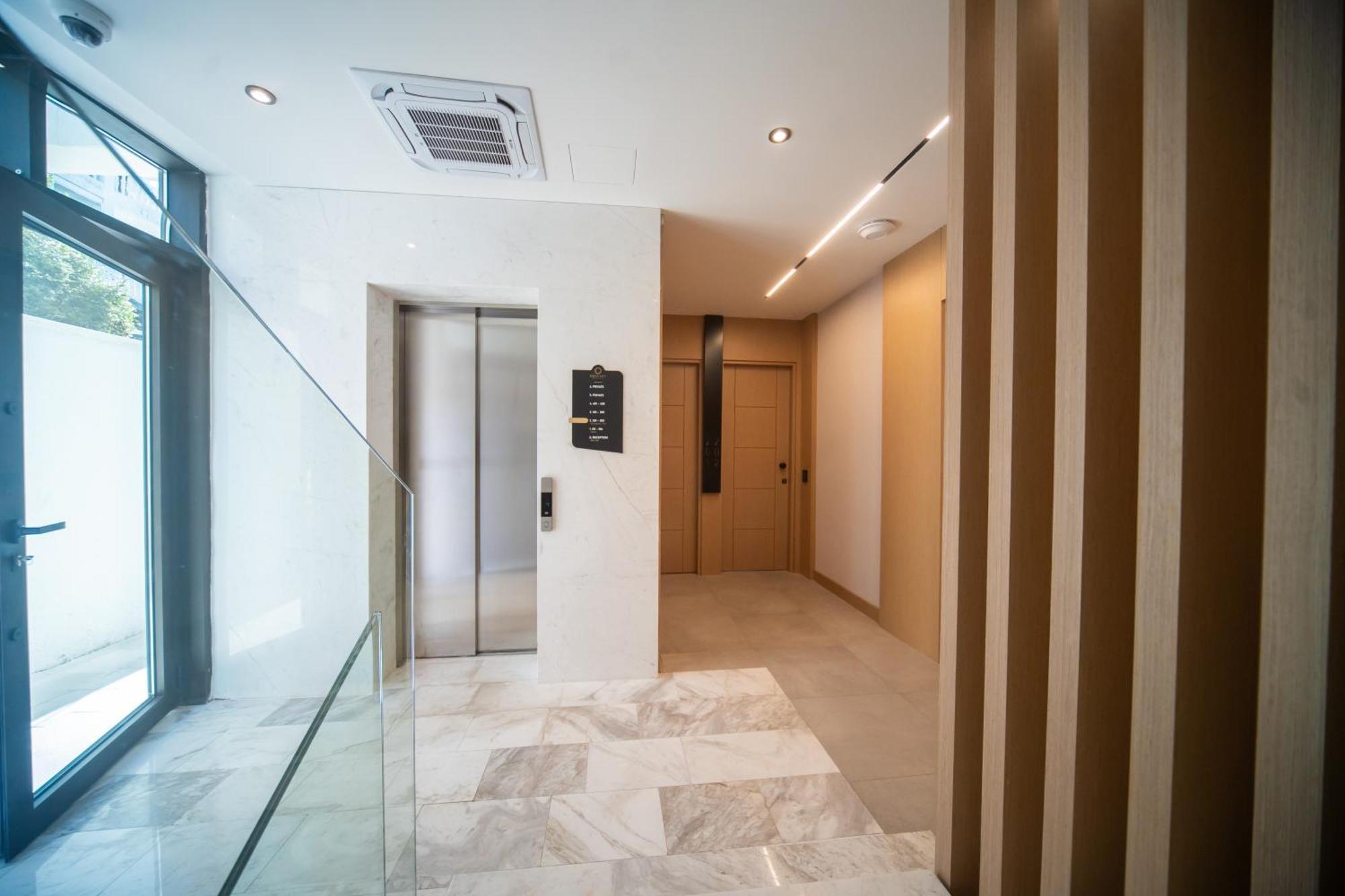 Exclusive Hotel