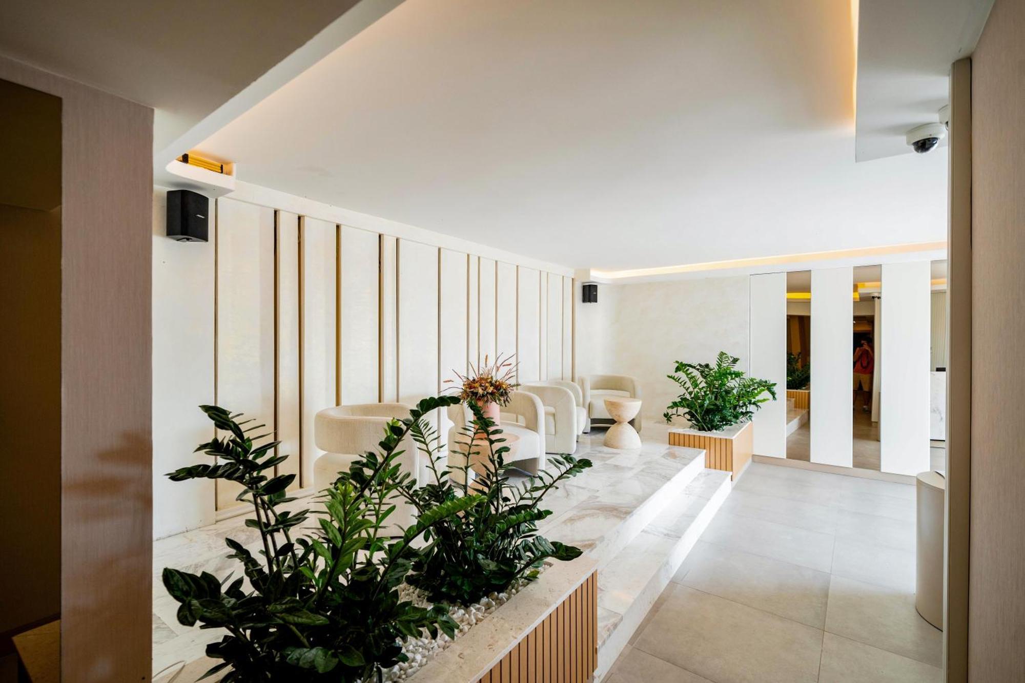 Exclusive Hotel