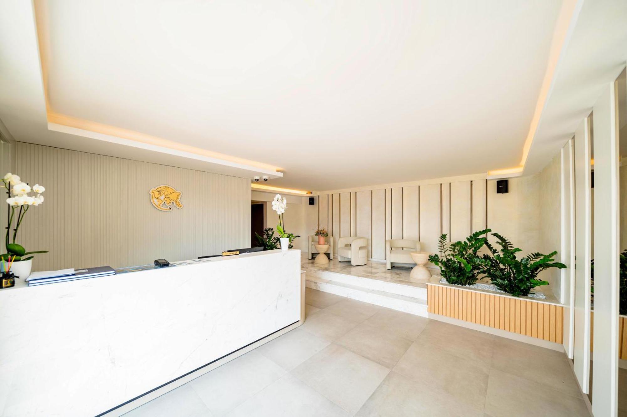 Hotel Exclusive 4*